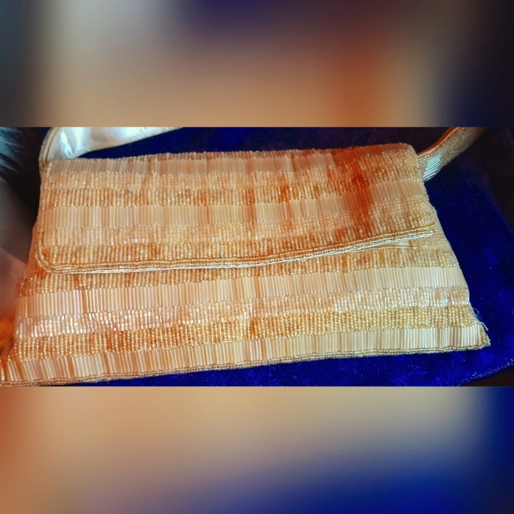 Gorgeous Sasha Beaded Evening Clutch with Beaded Strap - Golden & sparkly NEW